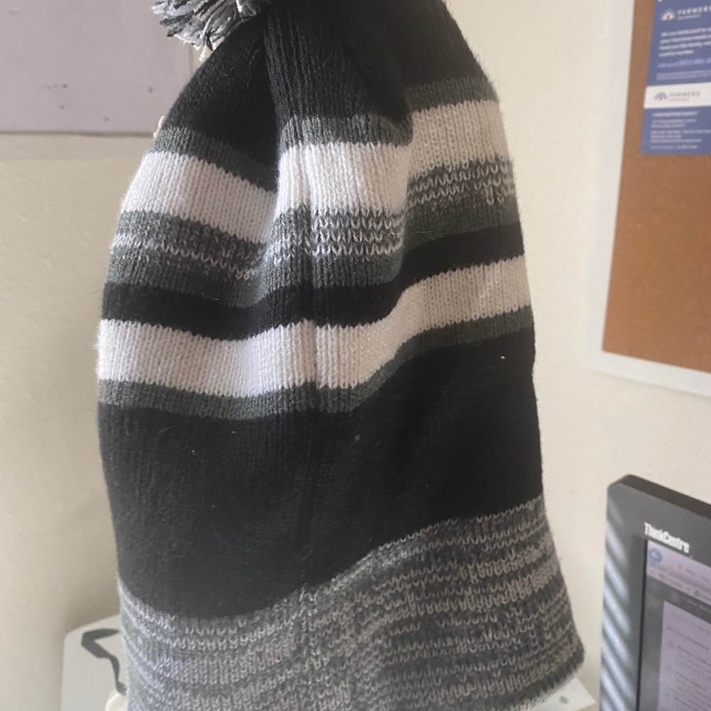 Beanie - Picture 2 of 3